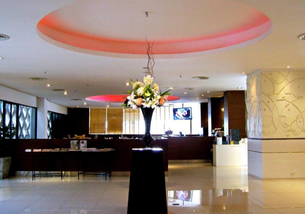 Iyarin@Tuk Chang Ratchayothin Hotel Bangkok Extérieur photo