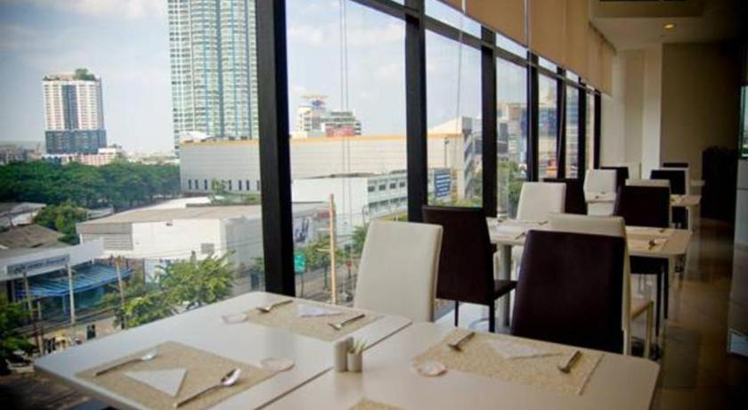 Iyarin@Tuk Chang Ratchayothin Hotel Bangkok Extérieur photo